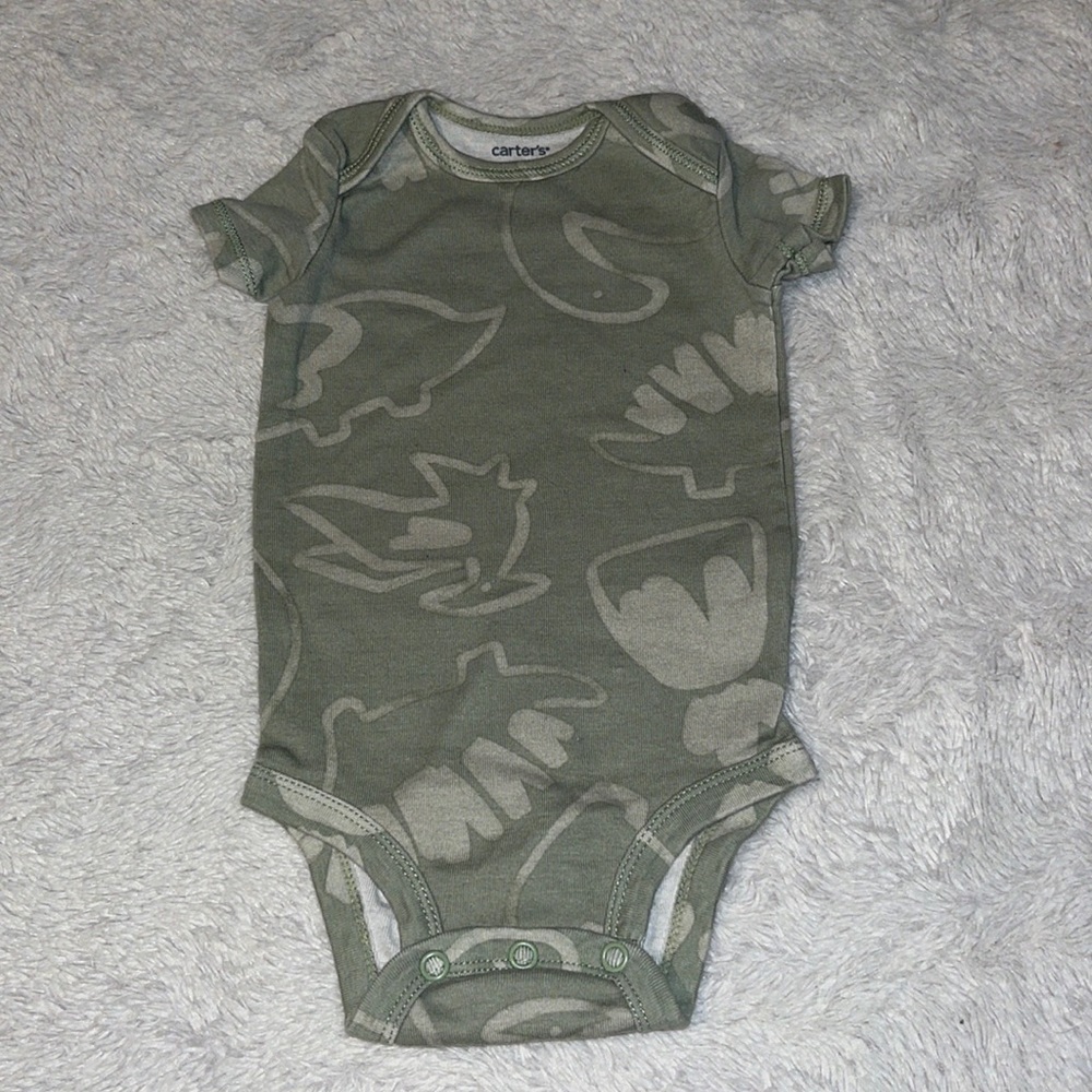 (3 for $10) carters Dino bodysuit 🦖